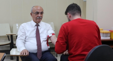 Mobil Sağlık Ekibi Sahada: Giresun Üniversitesi'nde Dev Sağlık Taraması!