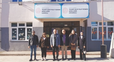 Müdür Bulut, Yalıköy'de Öğretmen ve Öğrencilerle Buluştu