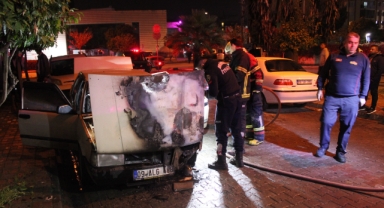 Park halindeki otomobil küle döndü