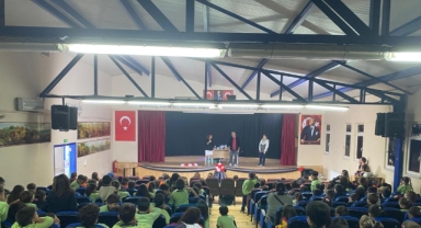 Piraziz’de “Küçük Mucitler” Gösterisi Öğrencilerle Buluştu