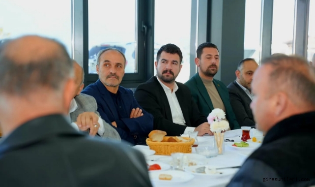 Piraziz'de Mahalle Sakinleriyle Yakın Temas: Başkan Ayyıldız Vatandaşı Dinledi