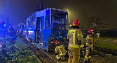 Polonya'da tramvay kazası: 2'si ağır 35 yaralı!