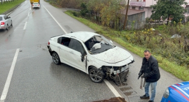 Samsun'da otomobil takla attı: 3 yaralı
