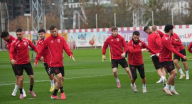 Samsunspor, AEK maçı hazırlıklarını tamamladı