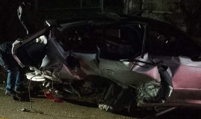 Şarampole yuvarlanan otomobildeki kadın hayatını kaybetti