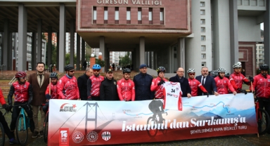 Sarıkamış şehitlerini anmak için İstanbul'dan yola çıkan bisikletliler Giresun'dan uğurlandı