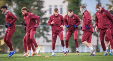 Trabzonspor'da Galatasaray maçının hazırlıkları sürüyor