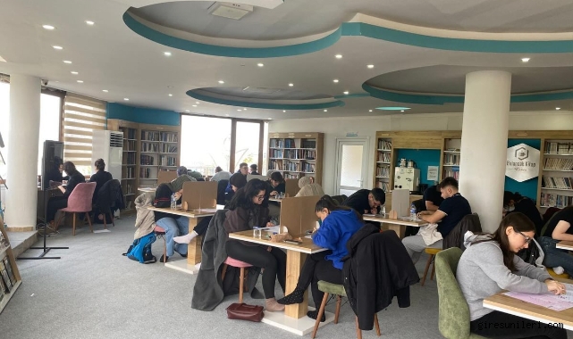 TÜGVA Bulancak’tan Üniversite Adaylarına Deneme Sınavı Desteği