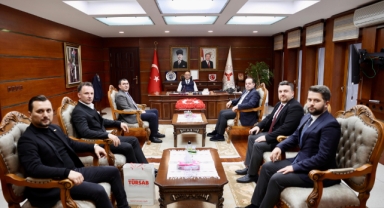 TÜRSAB Doğu Karadeniz Heyetinden Giresun Valisi Serdengeçti'ye Ziyaret