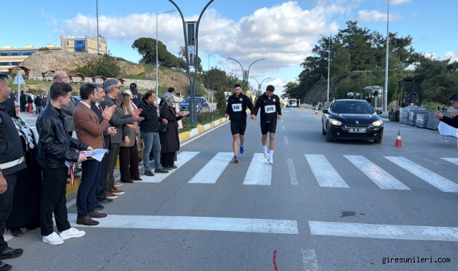 Üniversiteli gençler, Gazze için koştu