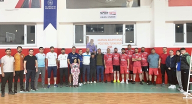 Yağlıdere'de Anlamlı Turnuva, Güçlü Mesaj