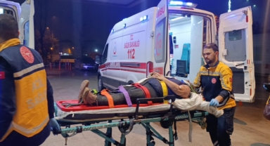 Yolun karşısına geçmeye çalışan yayaya kamyonet çarptı