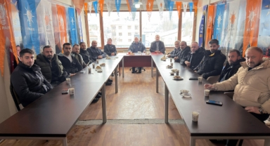 AK Parti Alucra'da Belediye ve Teşkilat Çalışmaları Masaya Yatırıldı
