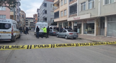 Apartman girişinde ölü bulundu!