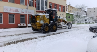 Çamoluk’ta Karla Mücadelede Yoğun Mesai