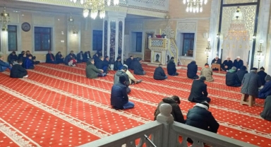 Espiye’de “Cuma Gecesi Ailece Camideyiz” Programı Sürüyor