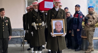 Giresun'da vefat eden Kıbrıs gazisi son yolculuğuna uğurlandı