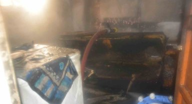 Ordu'da apartmanın zemin katında yangın