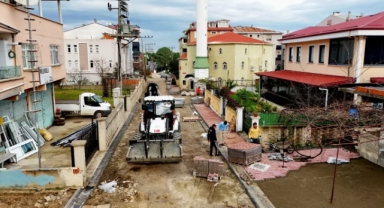 Piraziz’de Maden Mahallesi Aydınlanıyor
