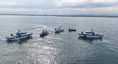 Samsun'da dronla tespit edilen kaçak midye avcılarına 472 bin lira ceza
