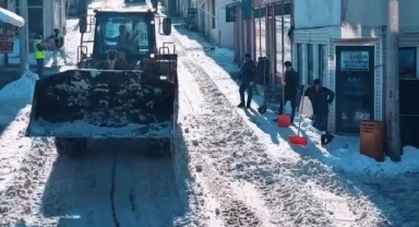 Şebinkarahisar Belediyesi Kış Şartlarına Karşı Sahada