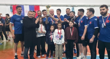 Tirebolu'da Voleybol Turnuvası Heyecana Sahne Oldu