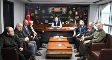 AK Parti Giresun Heyetinden, Umre’den Dönen İl Başkanı Yılmaz’a Ziyaret