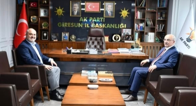 AK Parti Giresun İl Başkanlığında Umre Sonrası Ziyaret Buluşması