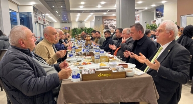 AK Parti Teşkilatı Keşap'ta Ramazan Sofrasında Buluştu 