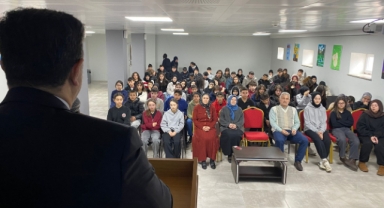 Espiye'de öğrencilere Ramazan konulu konferans verildi