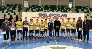 Giresun’da Okul Sporları Hentbol Yıldızlar Türkiye Yarı Finalleri Tamamlandı