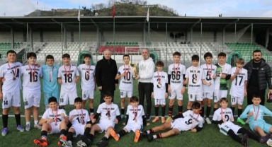 Giresun'da Okul Sporlarında Futbol Heyecanı Sona Erdi: Şampiyonlar Rize'ye Gidiyor