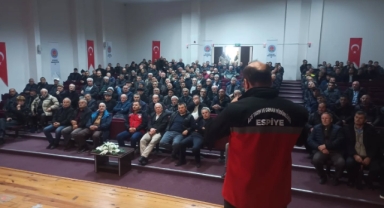 Giresun İl Tarım ve Orman Müdürlüğü’nden Espiye’de Çiftçilere Eğitim