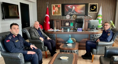 Jandarma Komutanlarından Güce Belediyesine Ziyaret