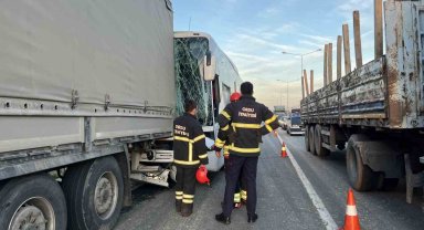 Ordu'da yolcu otobüsü ile tır çarpıştı: 4 yaralı