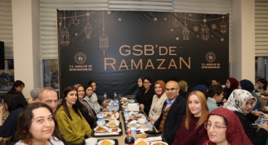 Vali Koç Öğrencilerle İftarda Buluştu