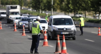Trafik cezalarındaki yeni düzenlemeler yürürlükte: İhlallere rekor ceza artışı!