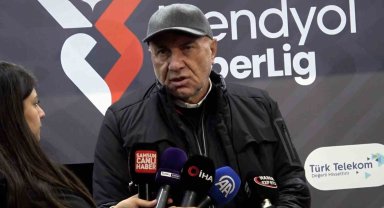 Yüksel Yıldırım: "Bazı futbolcular Samsunspor'da oynamayı hak etmiyorlar"