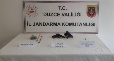 Aynı yöntemle evleri soyan 3 hırsız yakalandı