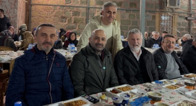 Başkan Civelekoğlu, Köyünde İftar Sofrasına Katıldı