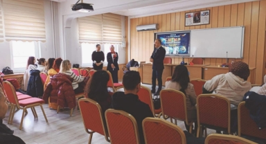 Bulancak’ta Öğretmenlere Yönelik STEM Eğitimi 