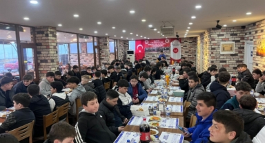 Espiye’de Gençler İftar Sofrasında Buluştu