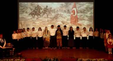 Giresun’da 12 Mart Programında Milli Duygular Zirveye Çıktı