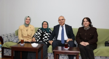 Giresun’un Asırlık Çınarı Hava Ak’a Anlamlı Ziyaret