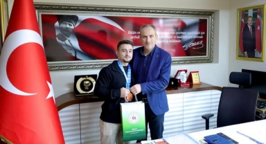 Giresunlu Halterci Üçüncülüğe Adını Yazdırdı