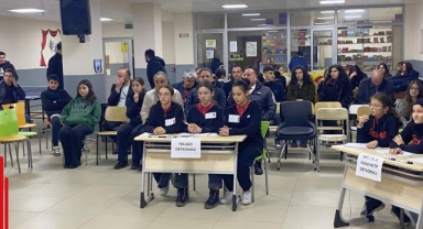 Keşap’ta Ortaokullar Arası Bilgi Yarışması Düzenlendi