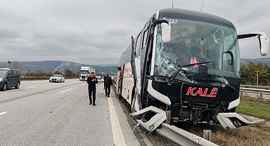 Otobüs şoförünün manevrası faciayı önledi: O anlar kamerada