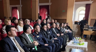 Şebinkarahisar’da Çanakkale Zaferi Programında Öğrenciler Ödüllendirildi