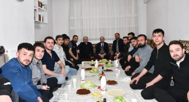 Alucra’da Gençlik Buluşması: KYK Öğrencilerinden Çiğ Köfte Etkinliği