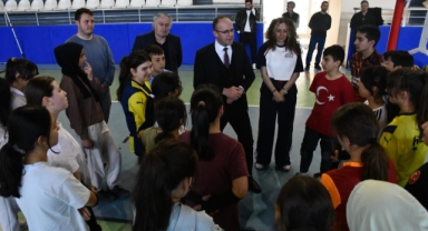 Alucra Kaymakamı Emrah Azman’dan Genç Sporculara Moral Ziyareti